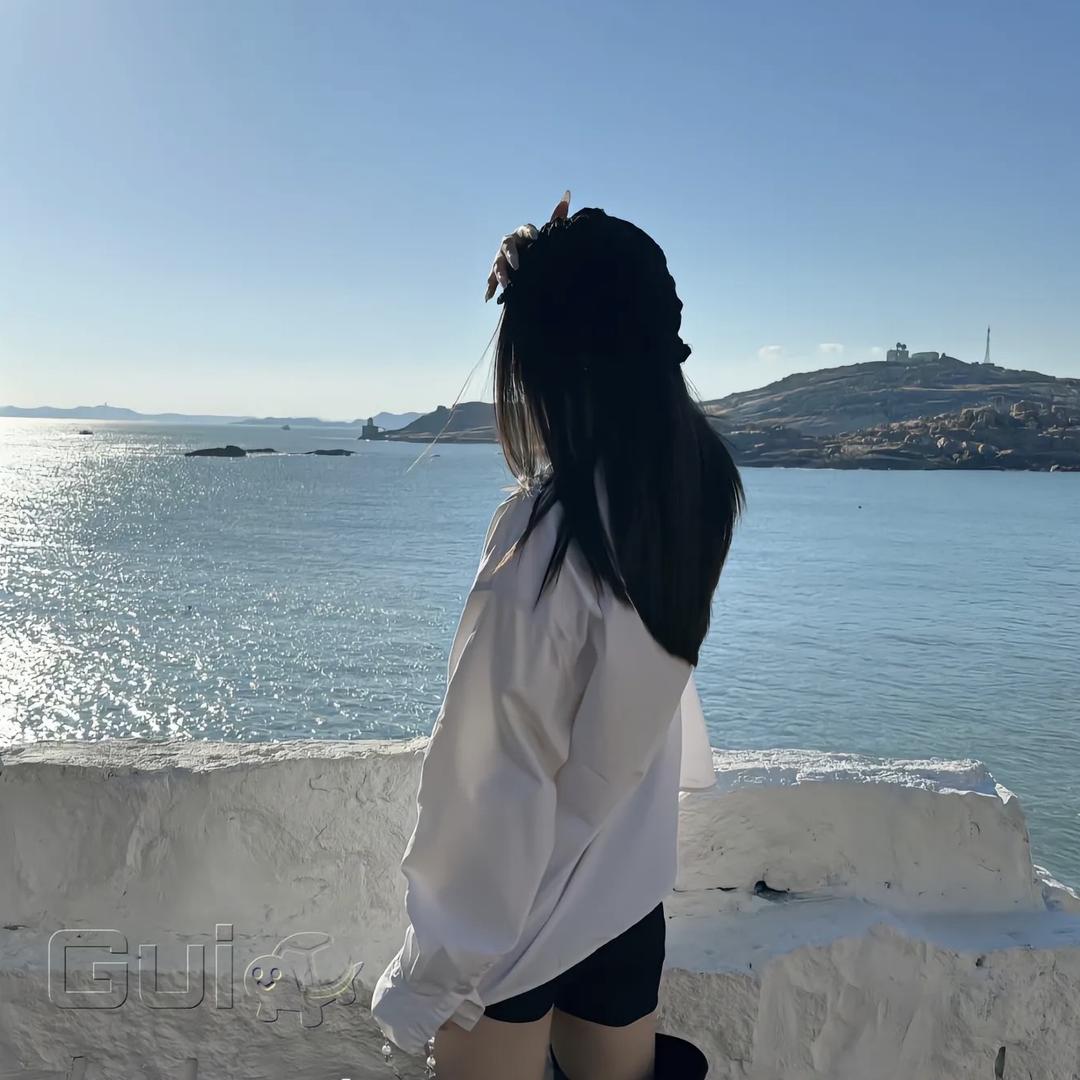 小红帽箱包集合店