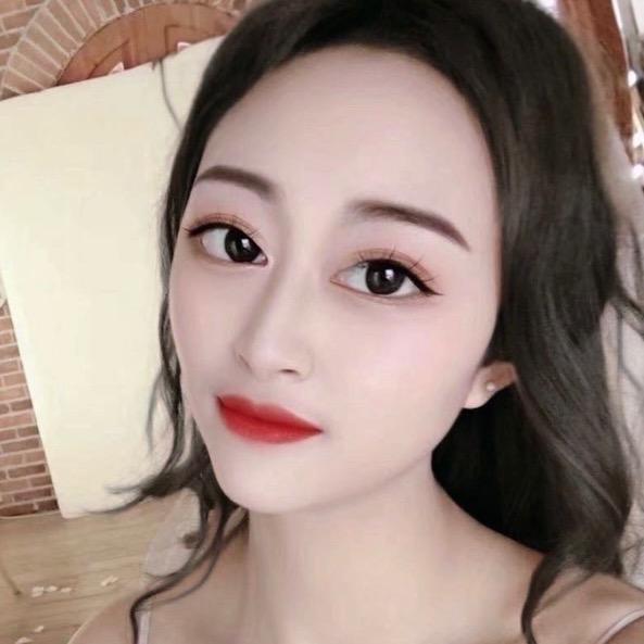 四小姐&