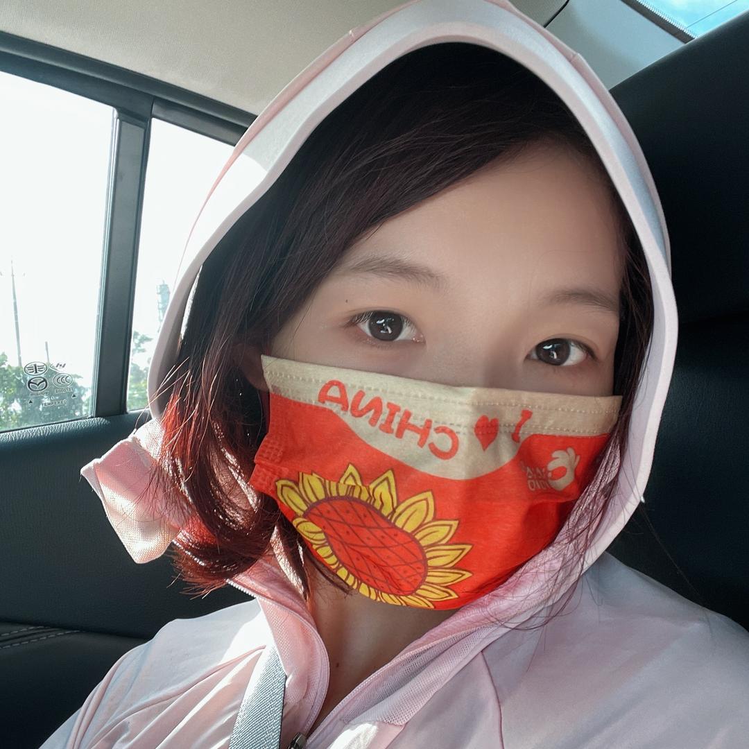 静傲骄