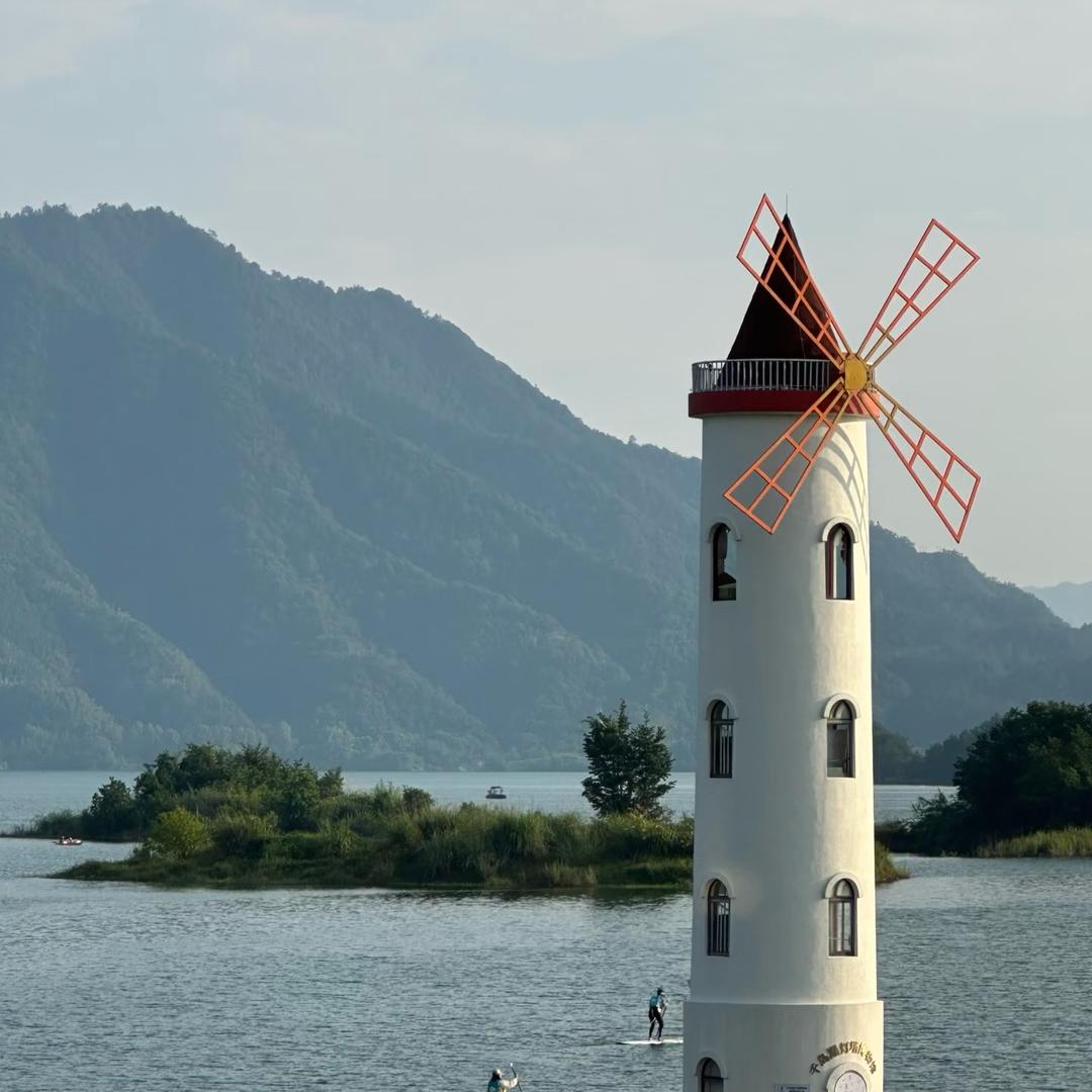 豆鲨包(๓´˘`๓)