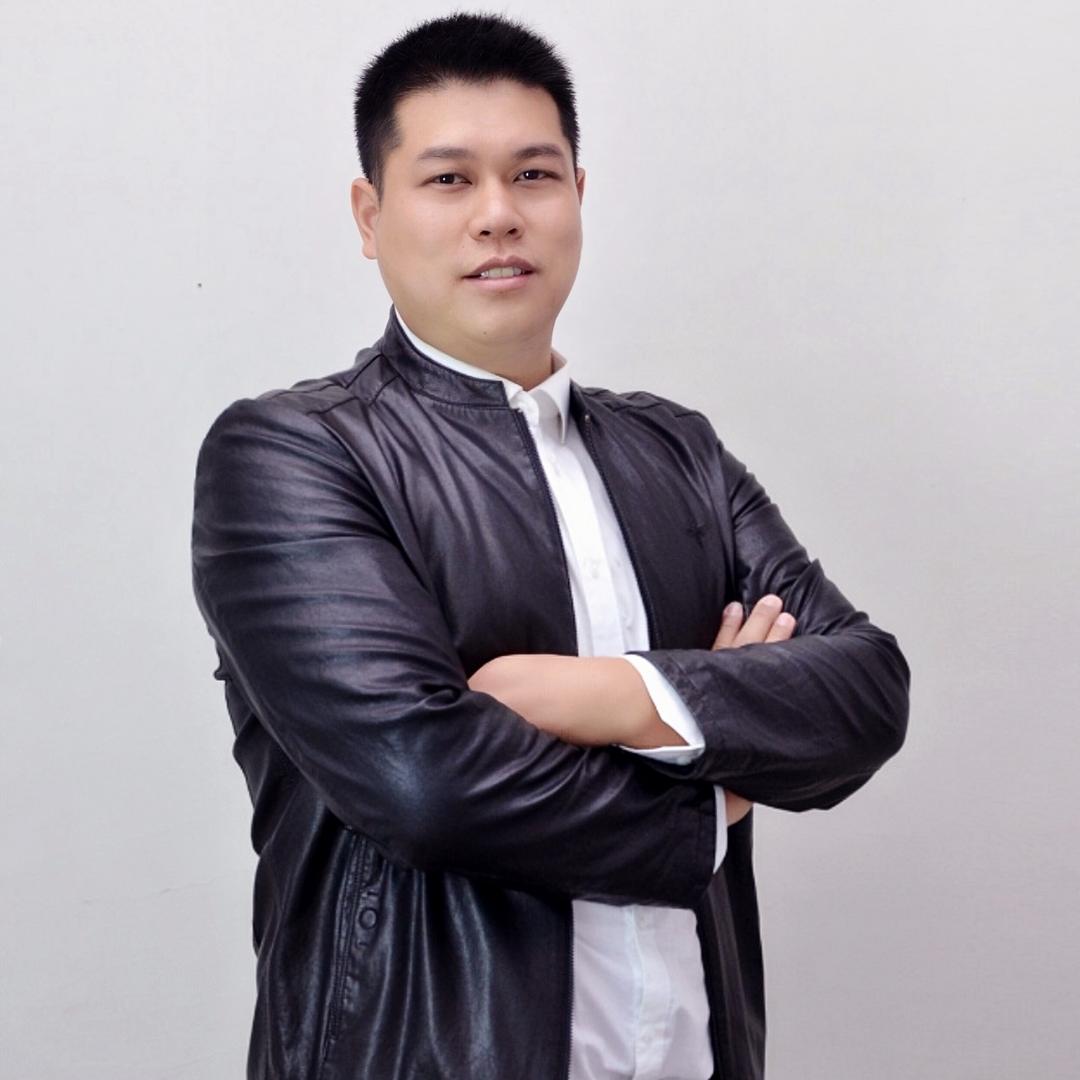 装企新战术-大刘