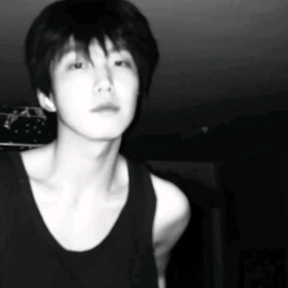 小澈ovo
