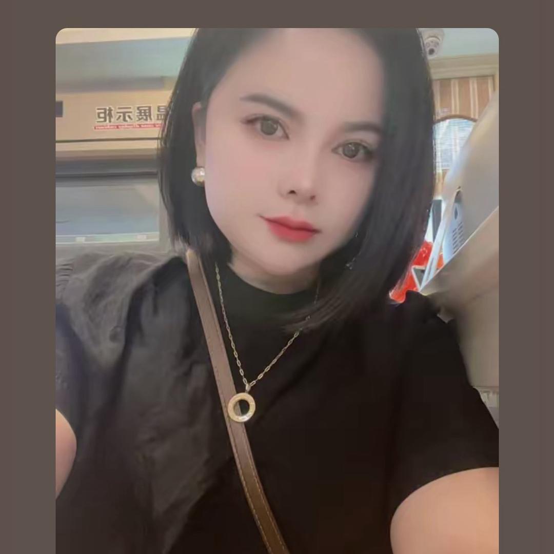 英子