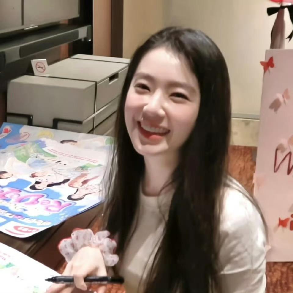 이 依