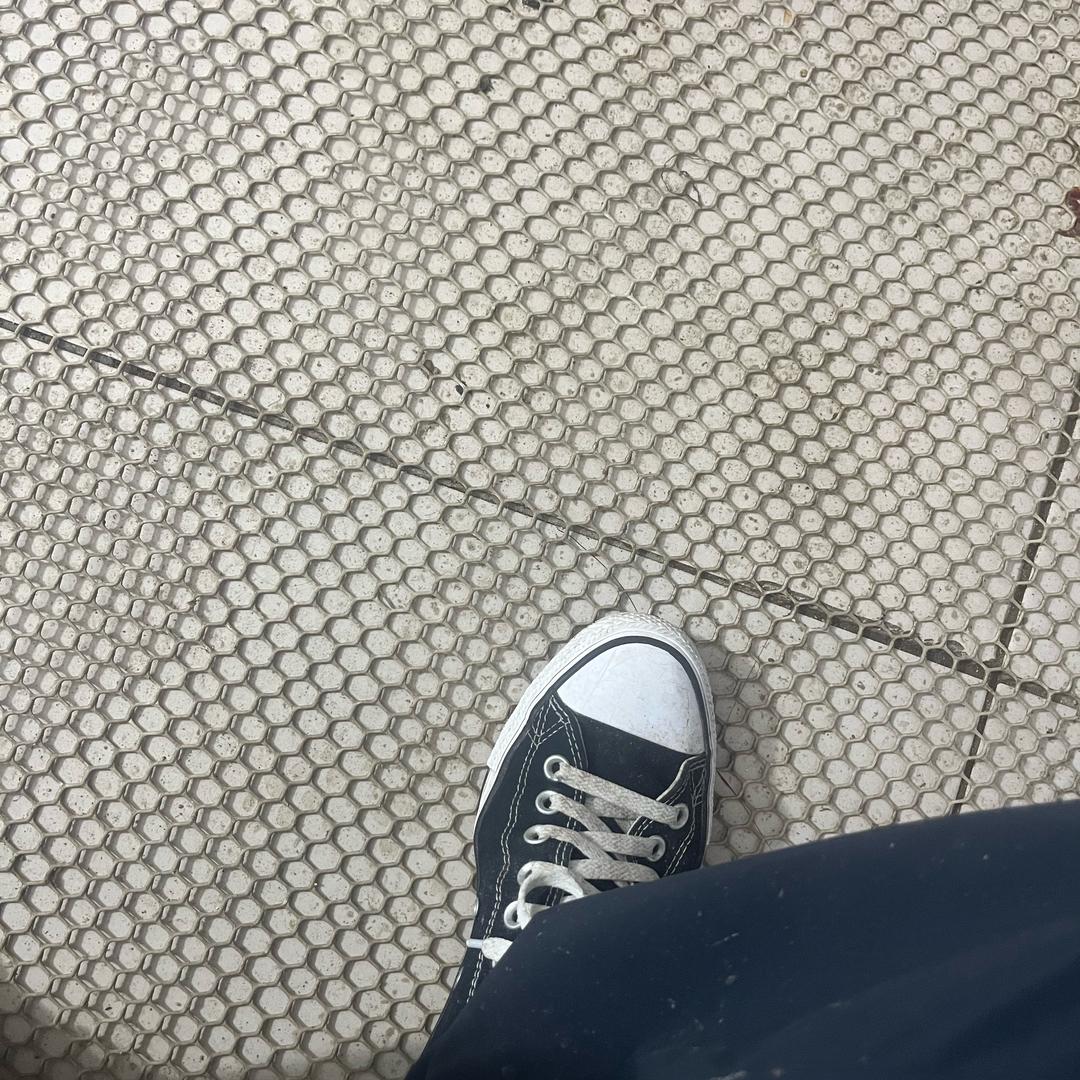 54585