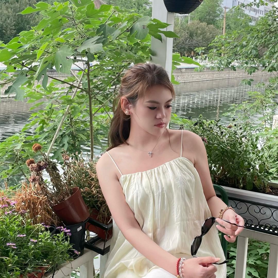 爱吃榴莲的🐱