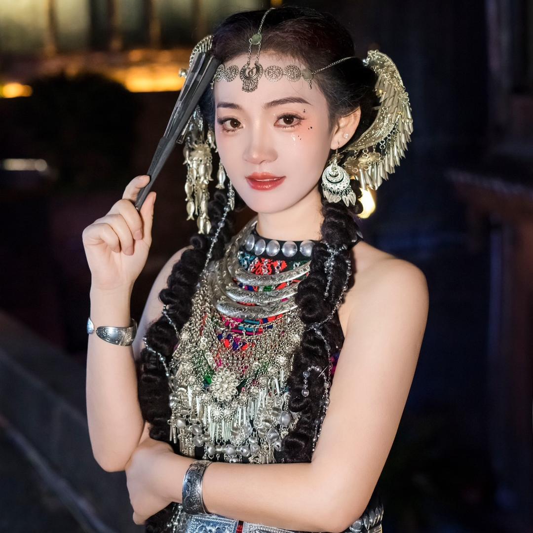 馨月
