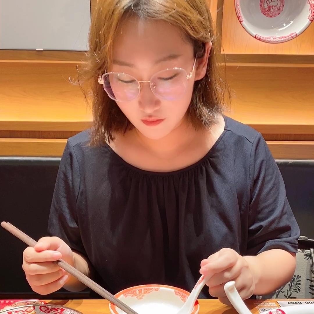 吃饱了撑滴