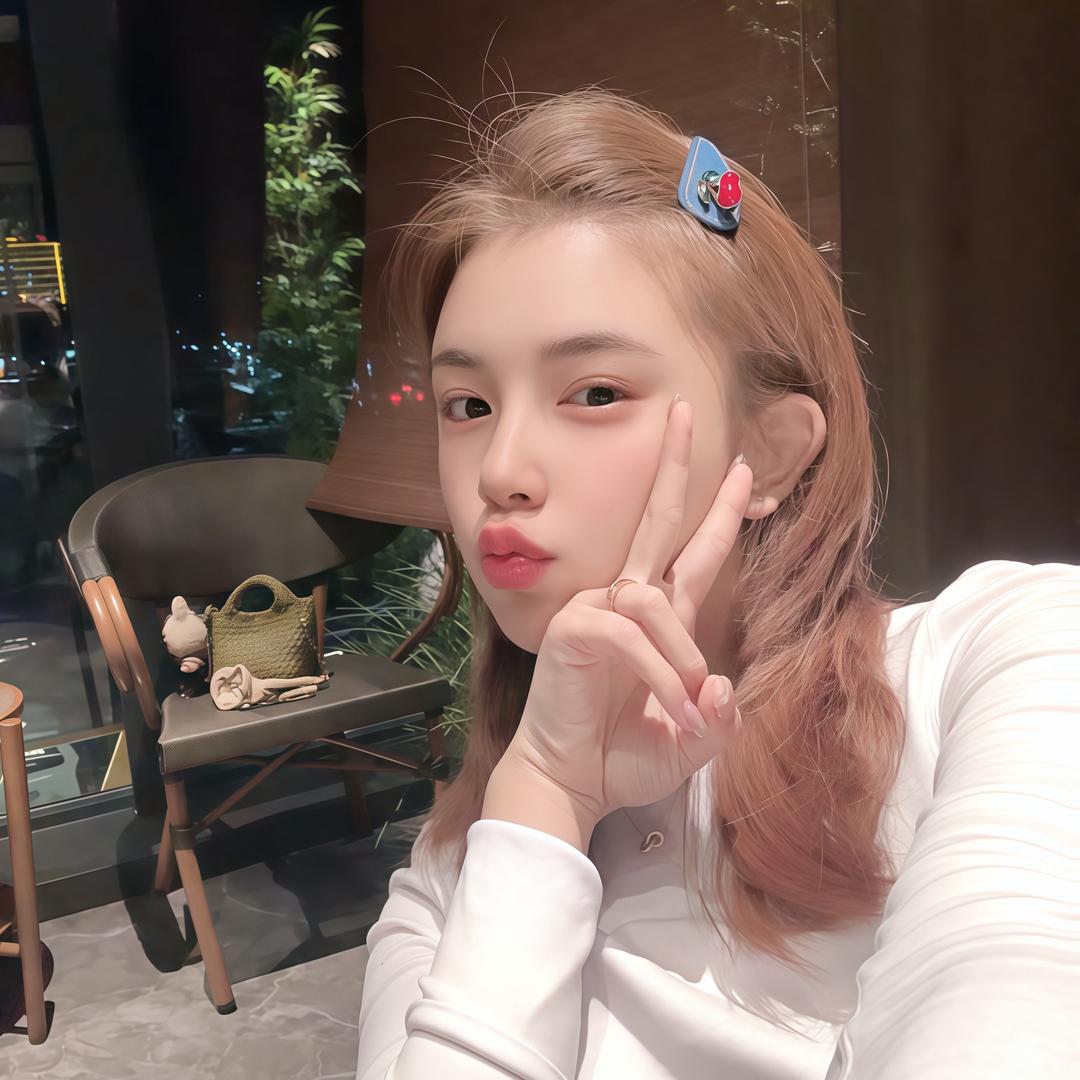 貂蟬正在努力挣路费去三亚