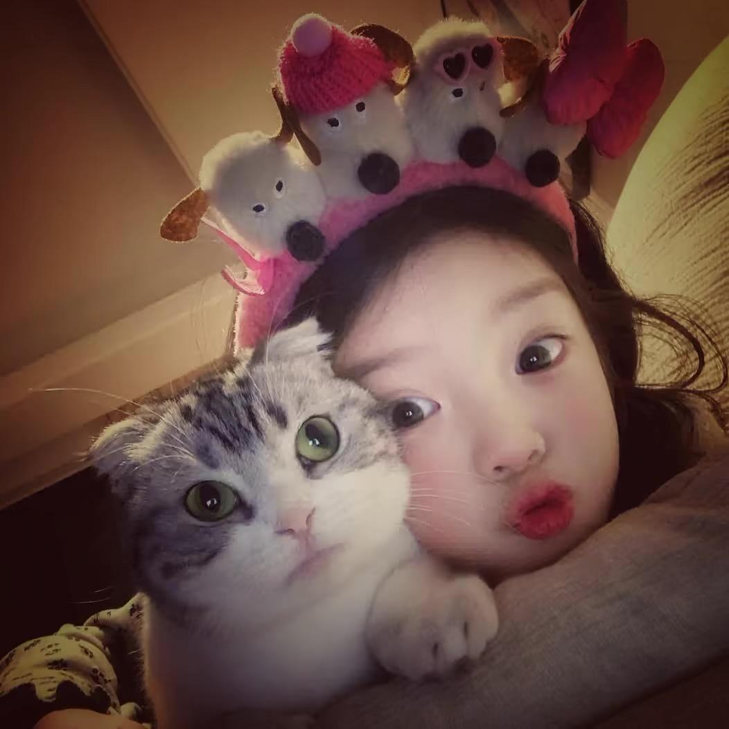 允儿吖.
