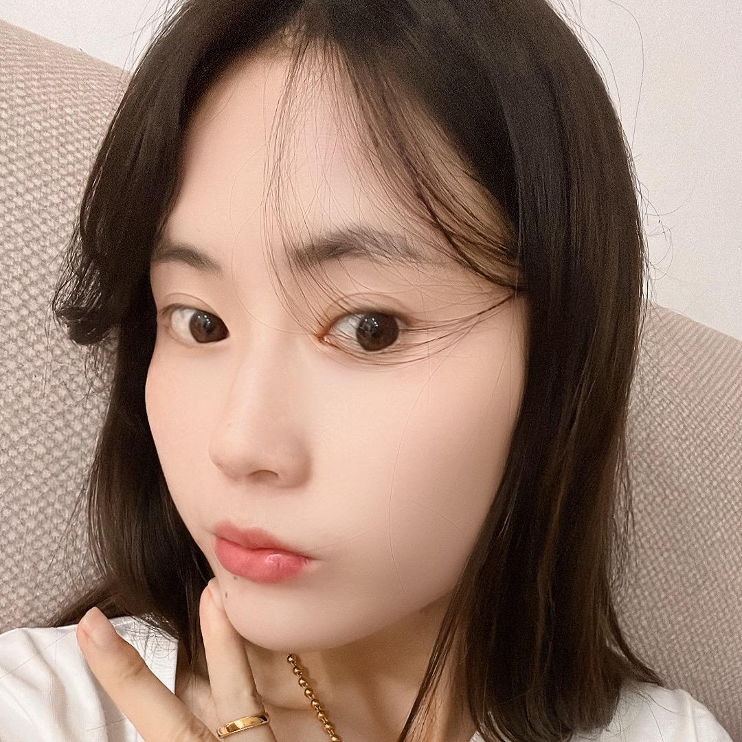 🌴不哭丆闹丆炫耀