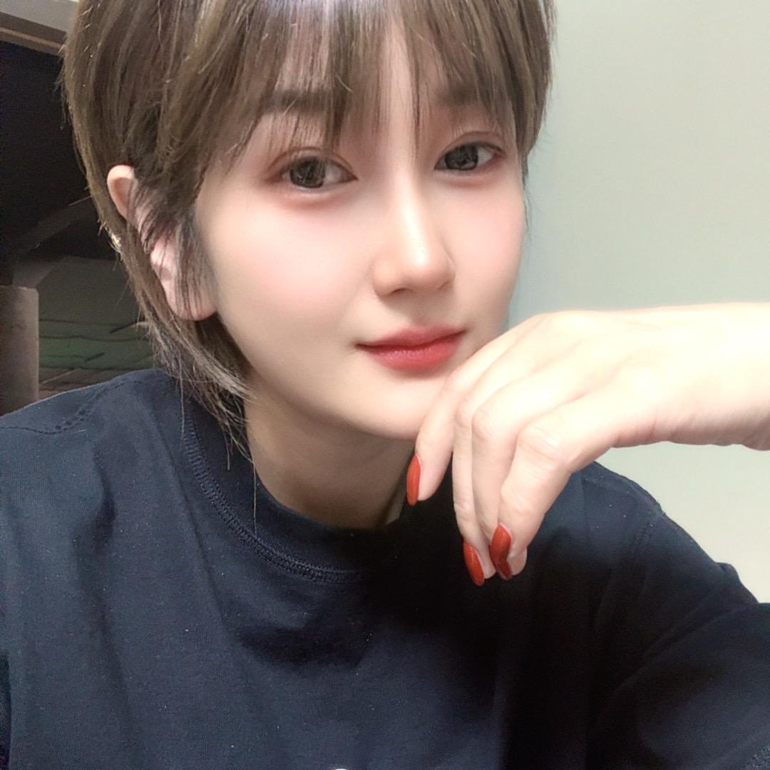 @吴琼