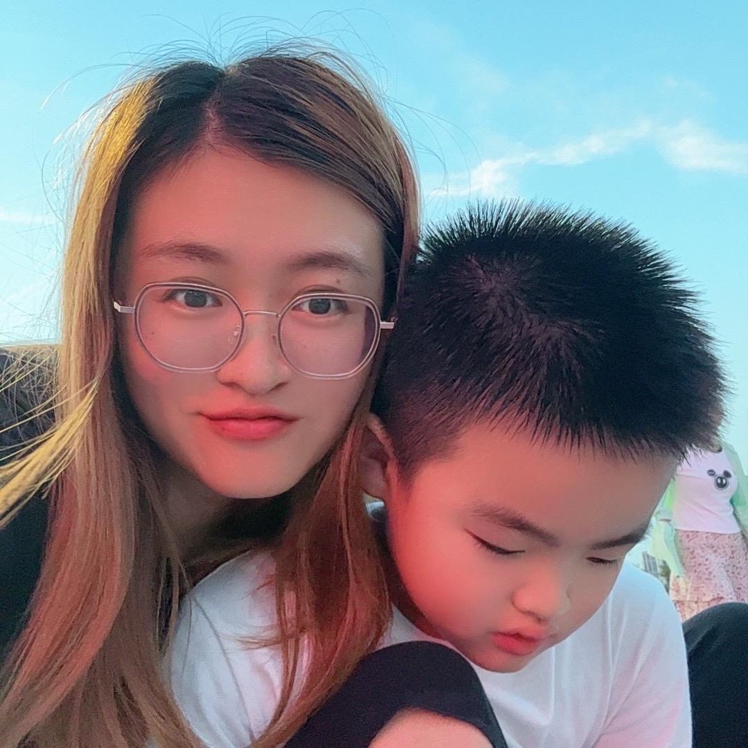 娜娜和小聂