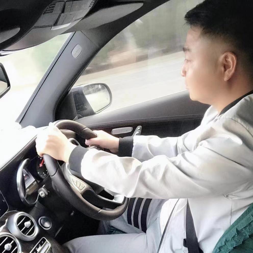 延安鼎力车行老板 李虎
