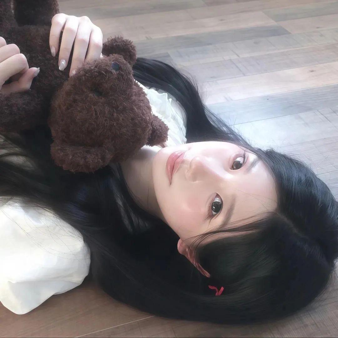 别捏我小脸ˡᵃ