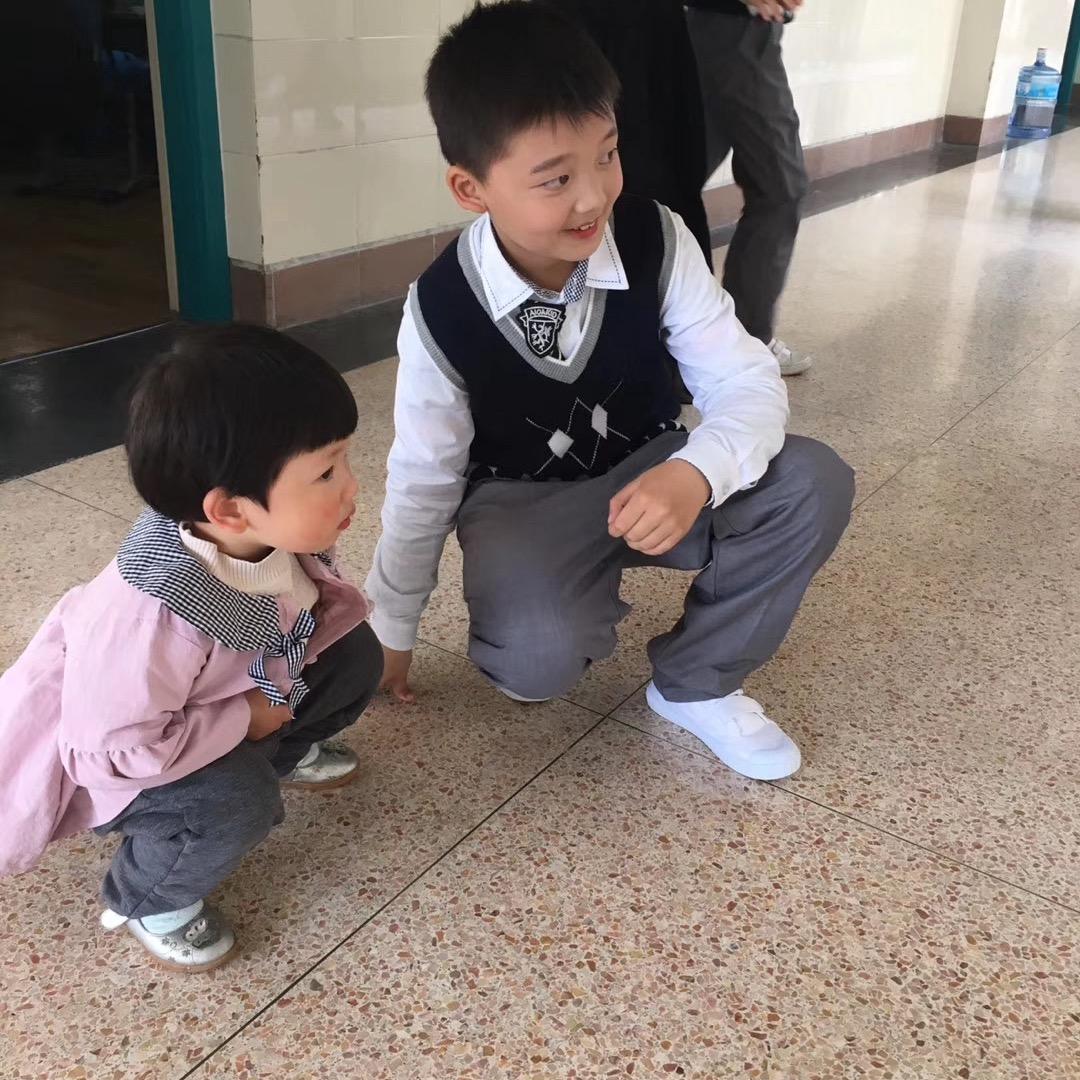 官俊聪龙虾螃蟹批发