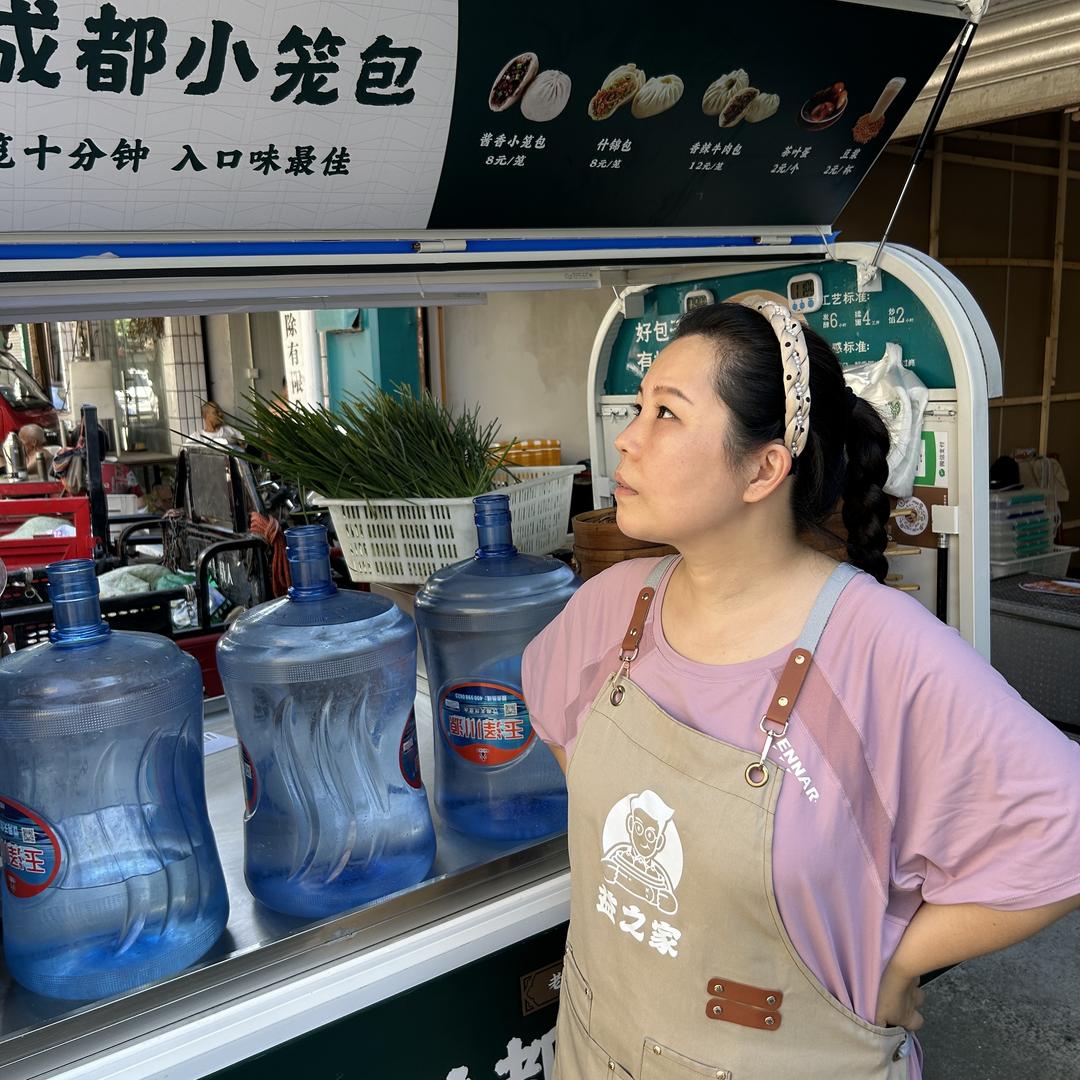 摆摊的娜姐
