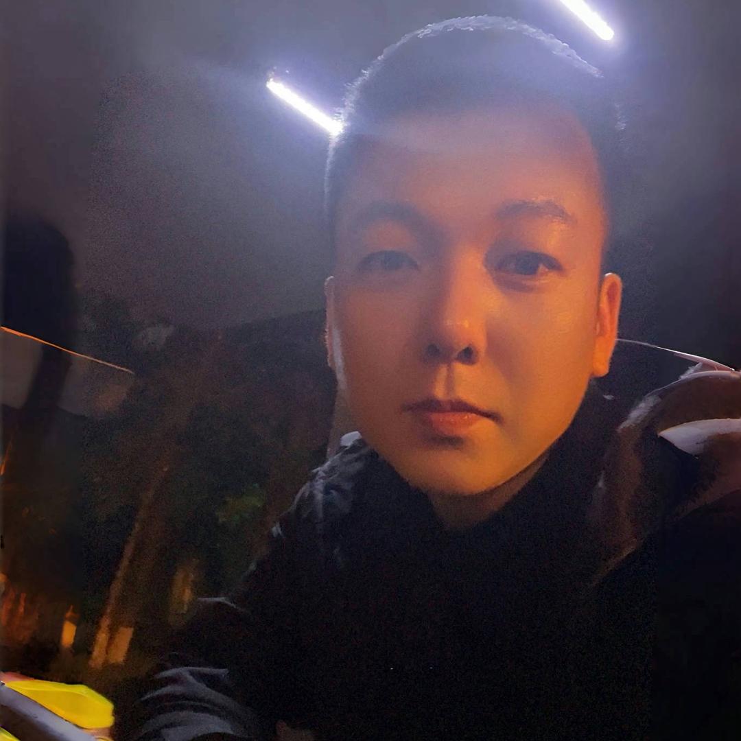 🌒          大佬🚬︑