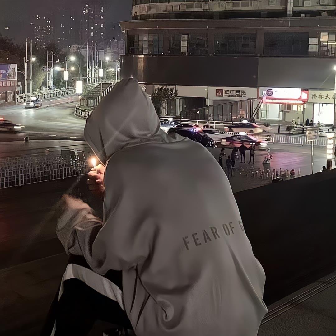 捞月亮的人.