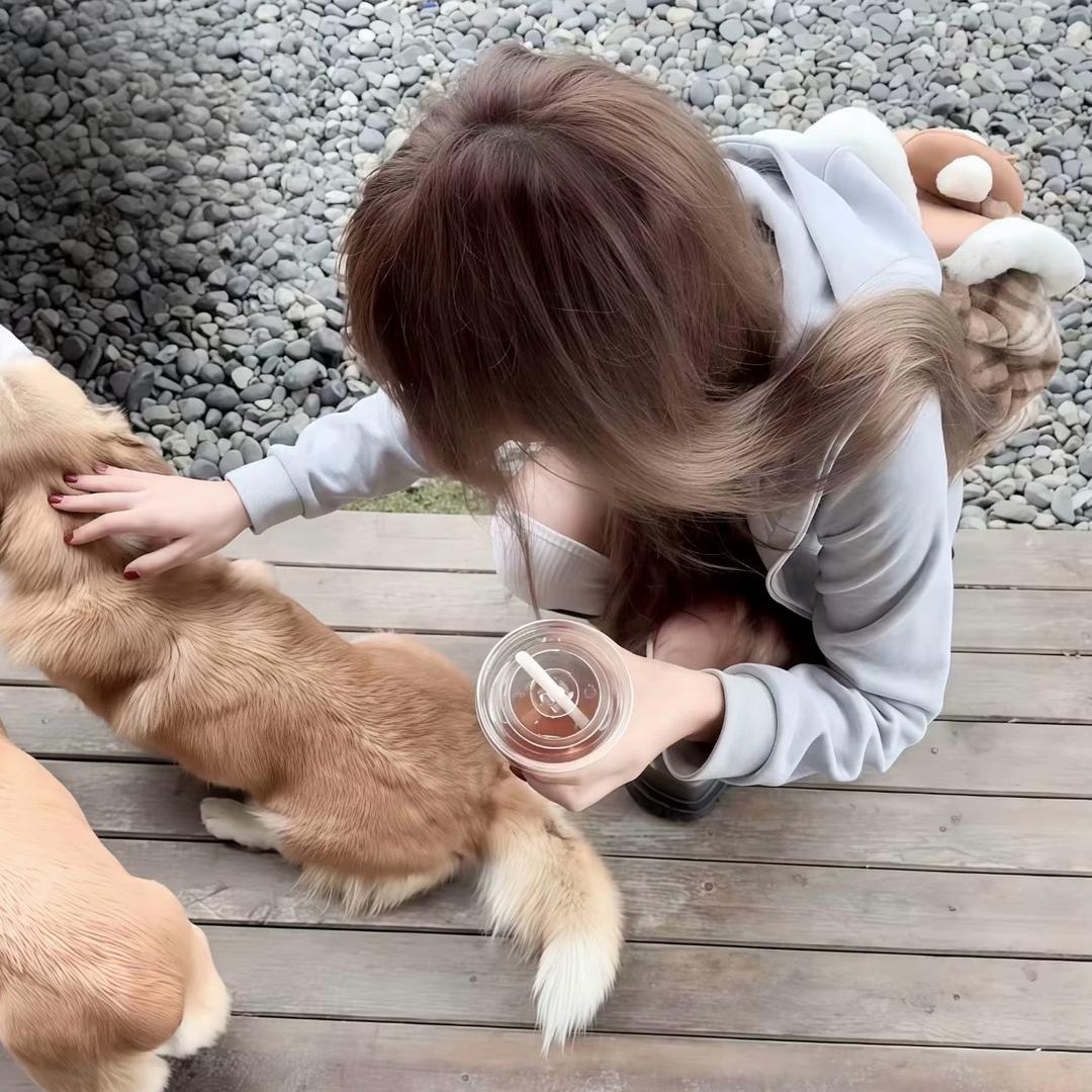 小困.
