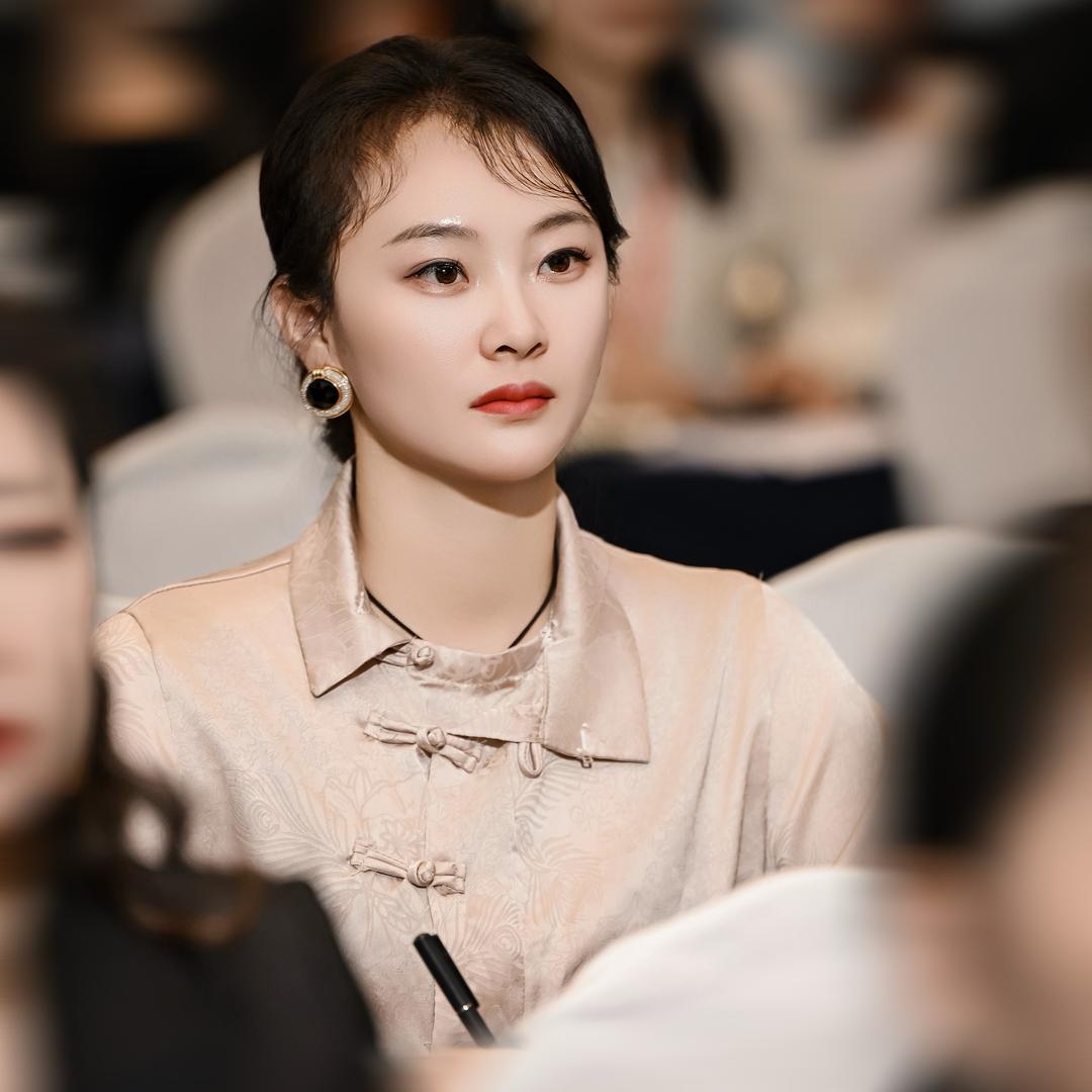 清 清 （楼下美丽小铺）