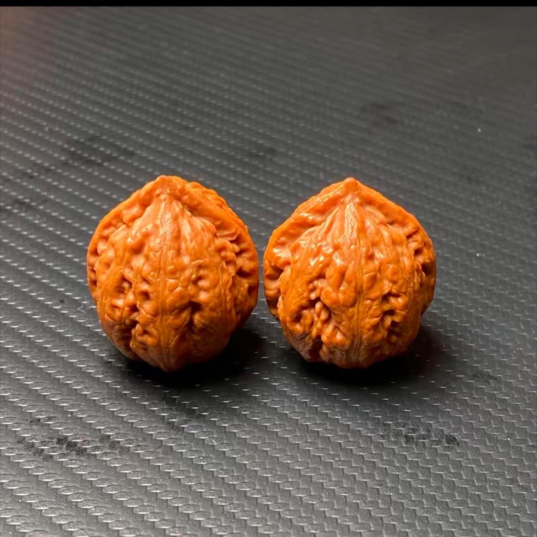 新纪元文玩核桃