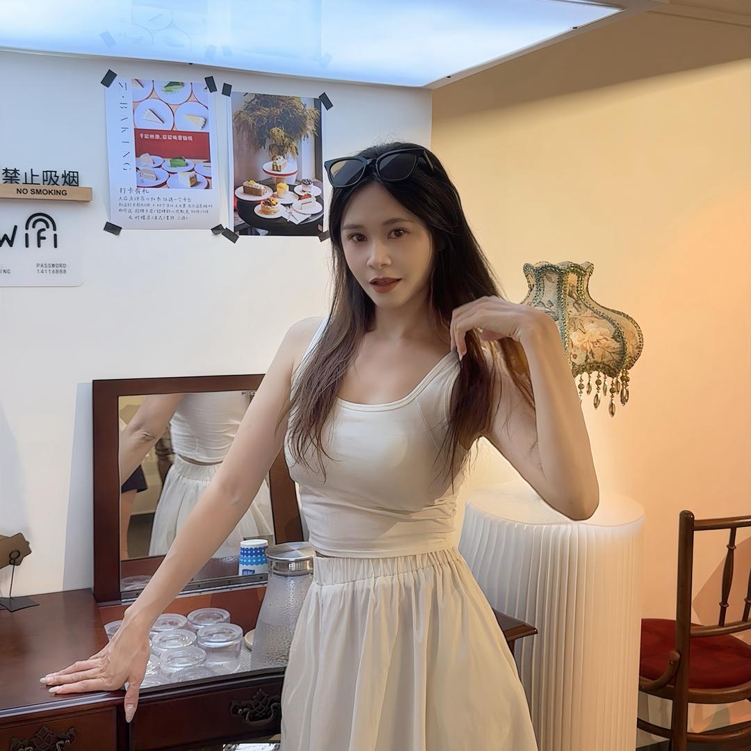 Lෆiuᥫᩣ 真妍 👑