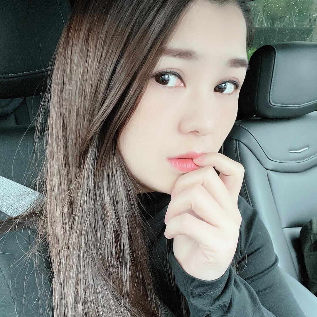 营莹小酒揪
