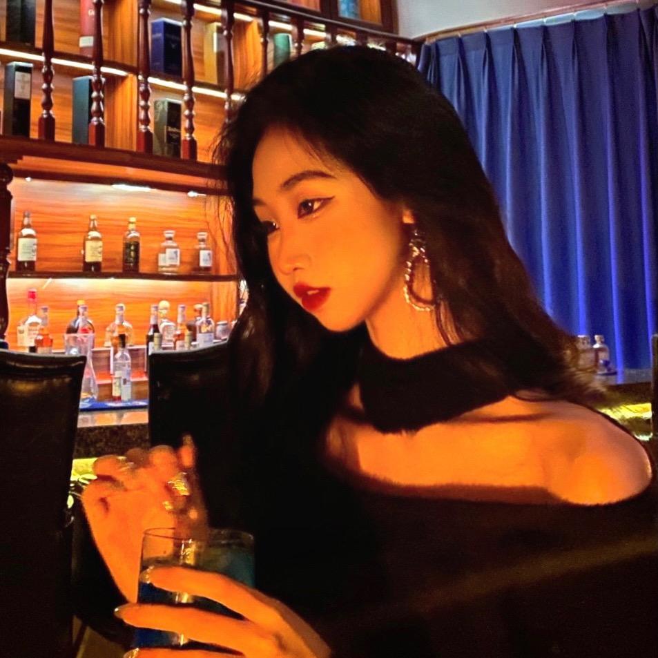 爱吃酸的小刘
