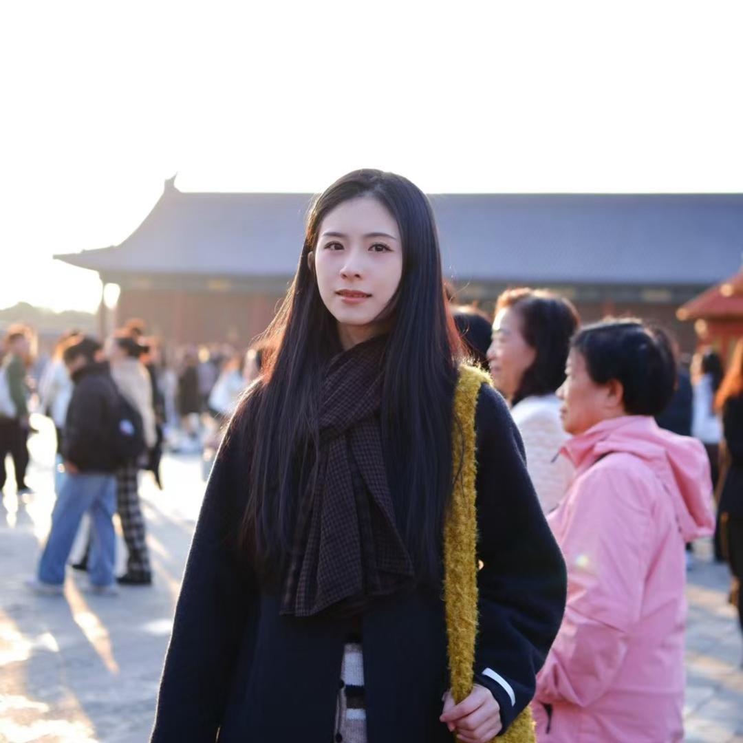 小妍姐姐呀