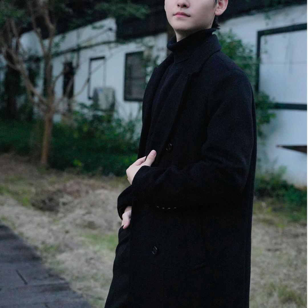 JIE（羊绒大衣穿搭分享）
