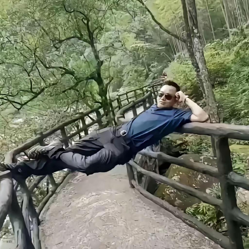 厚德载物