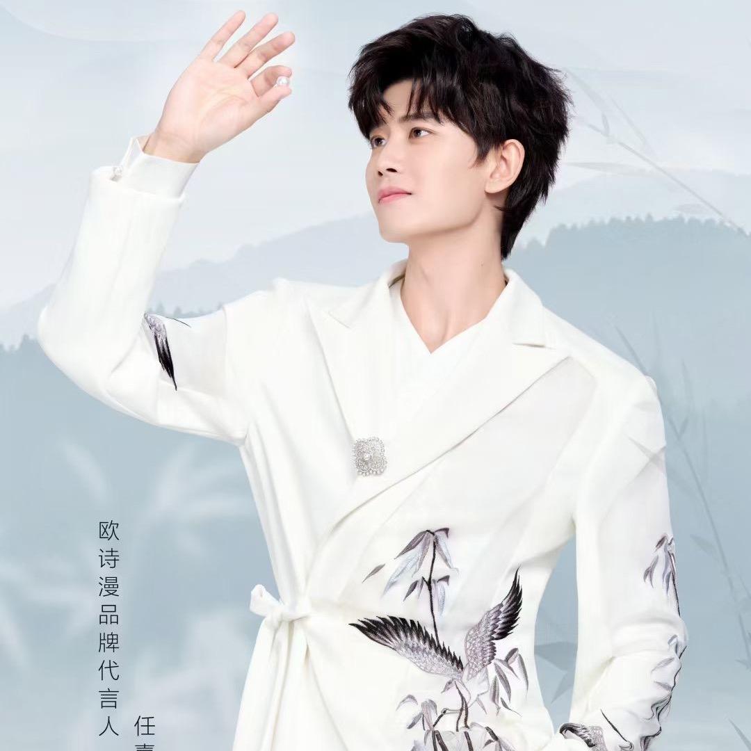 阿莉🌻lily莉嘉人