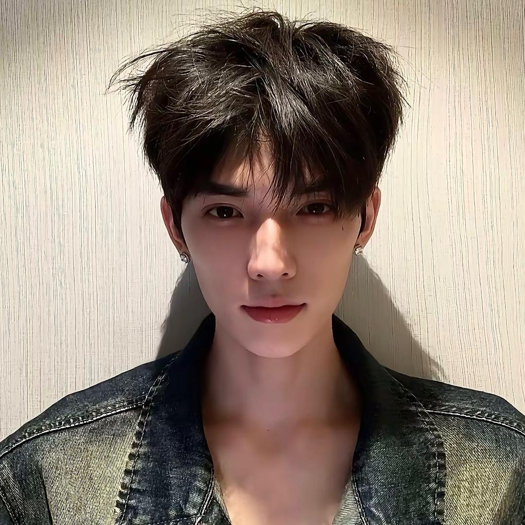 重生后ㅤㅤ我戒掉炸鸡，成了绝世美男