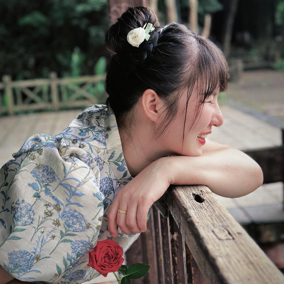 烫手的芋头