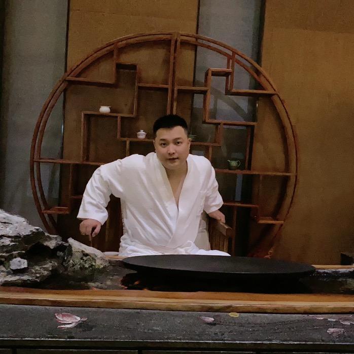 李烧酒的快乐生活