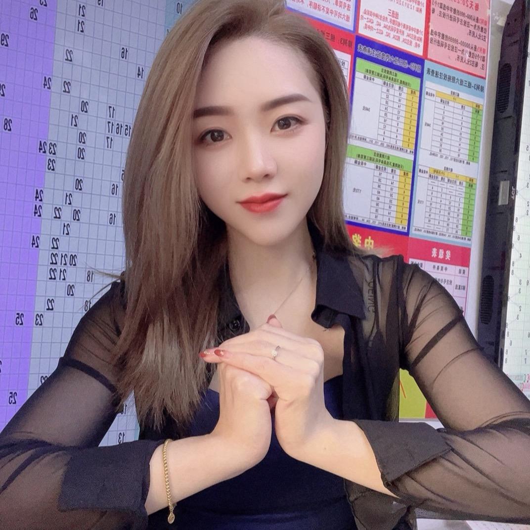 小趴菜的助理