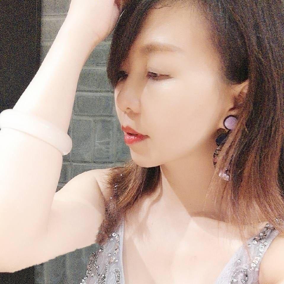 独自旅行的姑娘