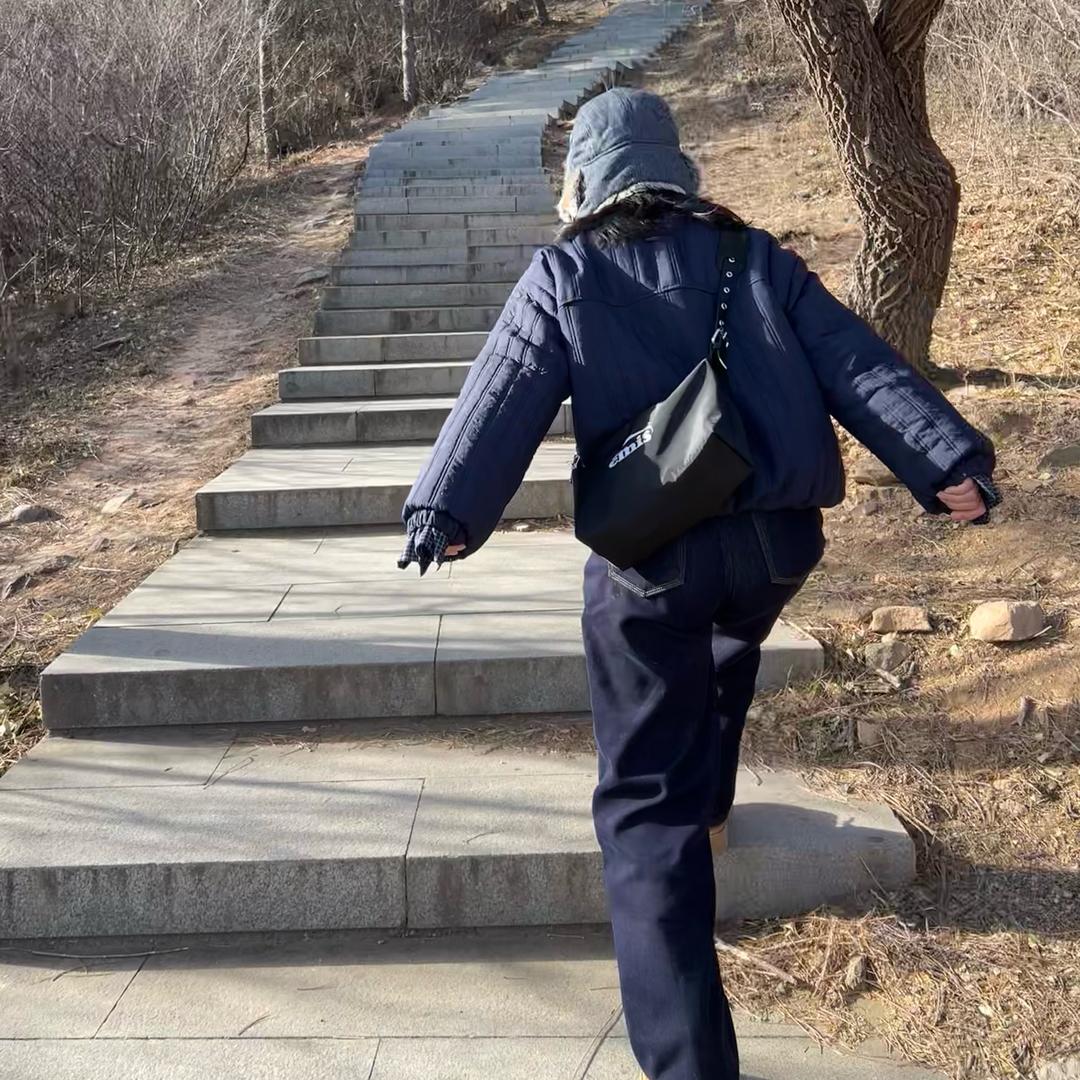 小陈要一直快乐-.-