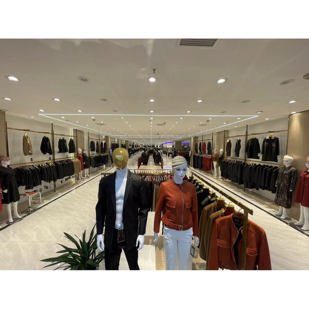 晓秋时尚服饰精选铺