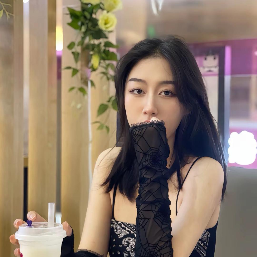 小胡好饿