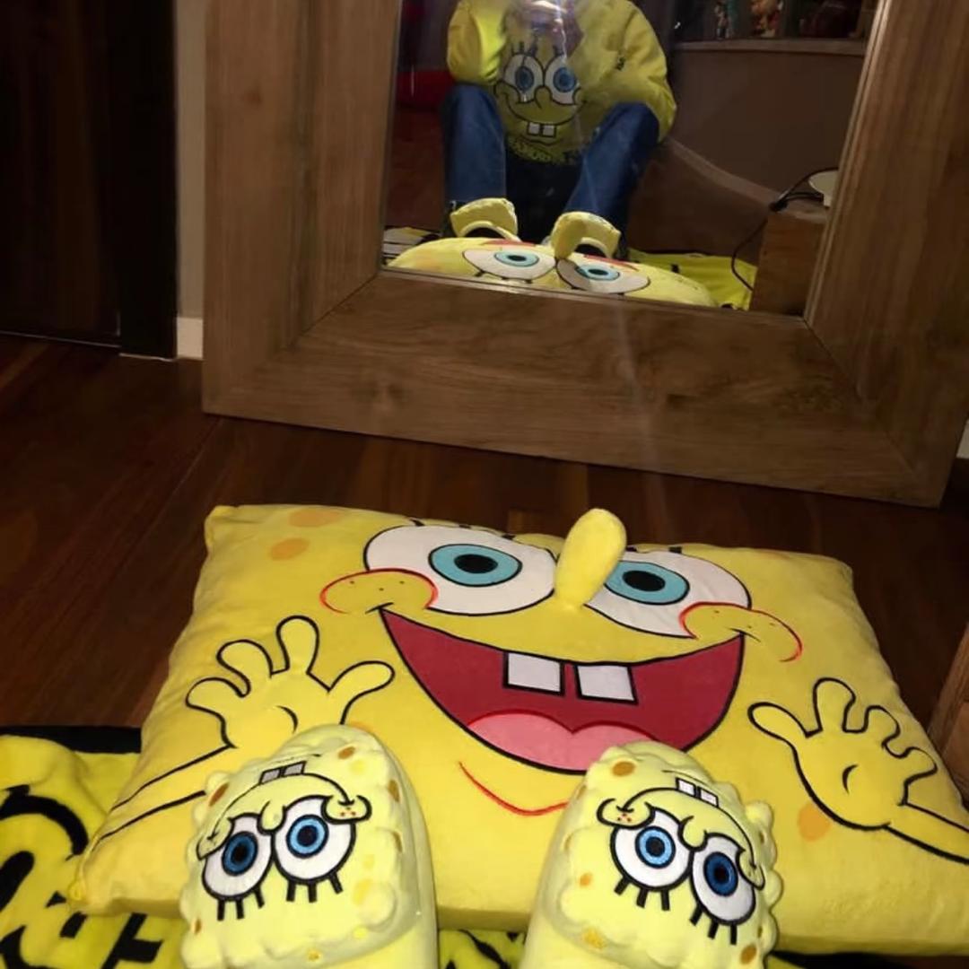 98686