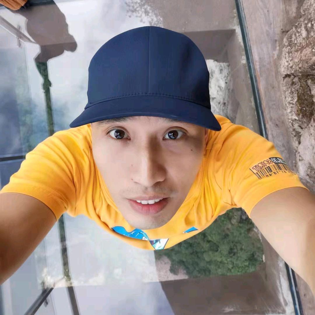 C罗看深房