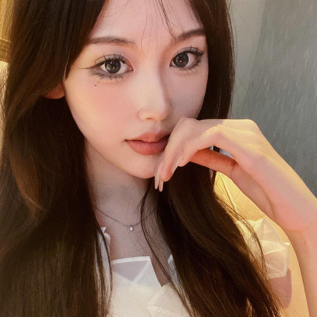 百颂伊