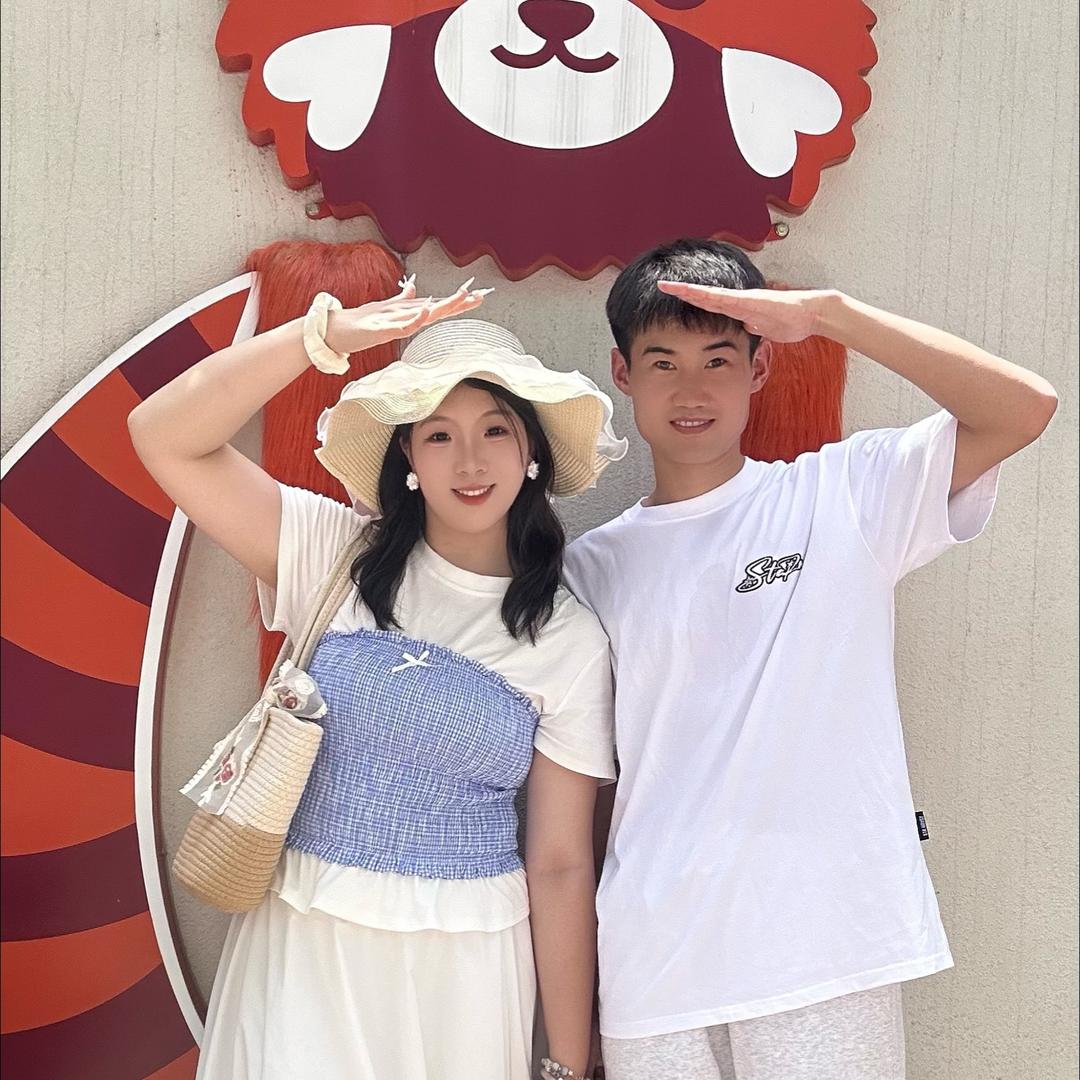 贺xin宇.