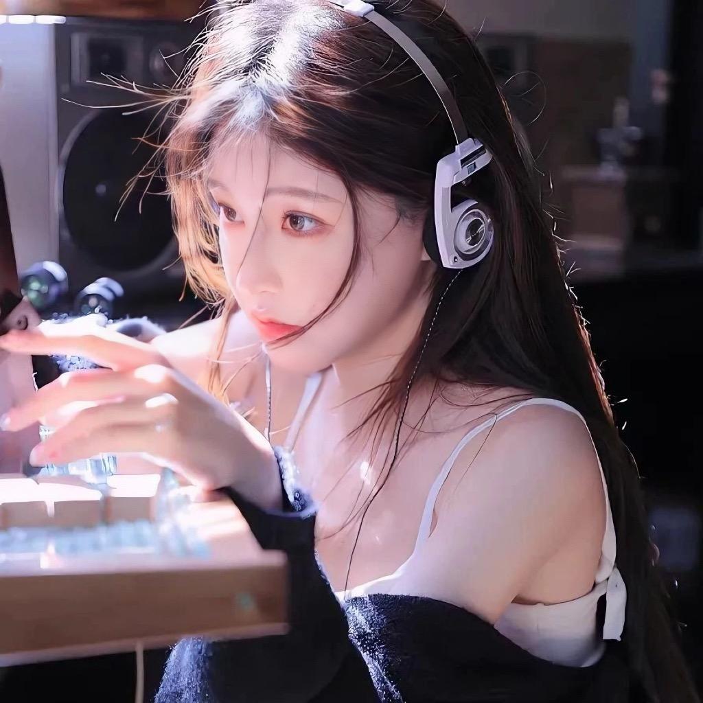 菲菲宝贝💜💛