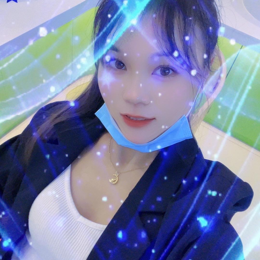 英子
