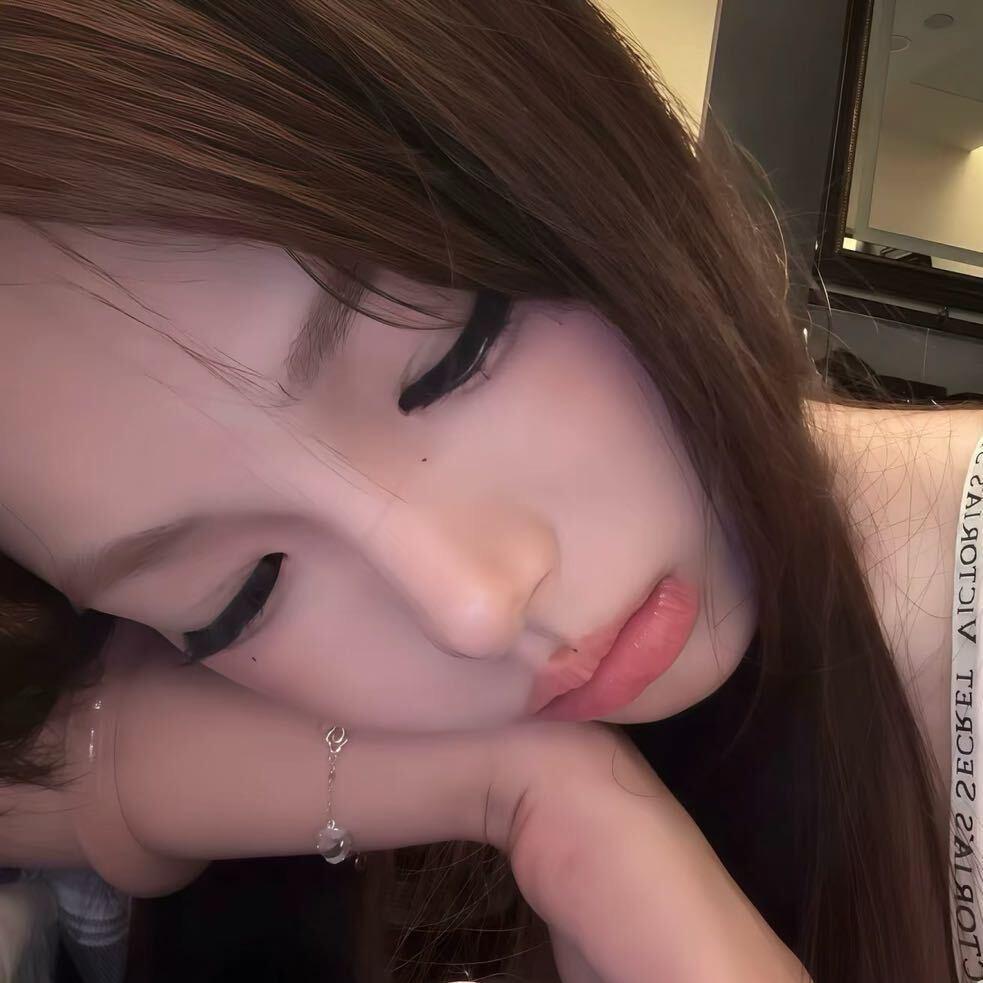 当美女好烦