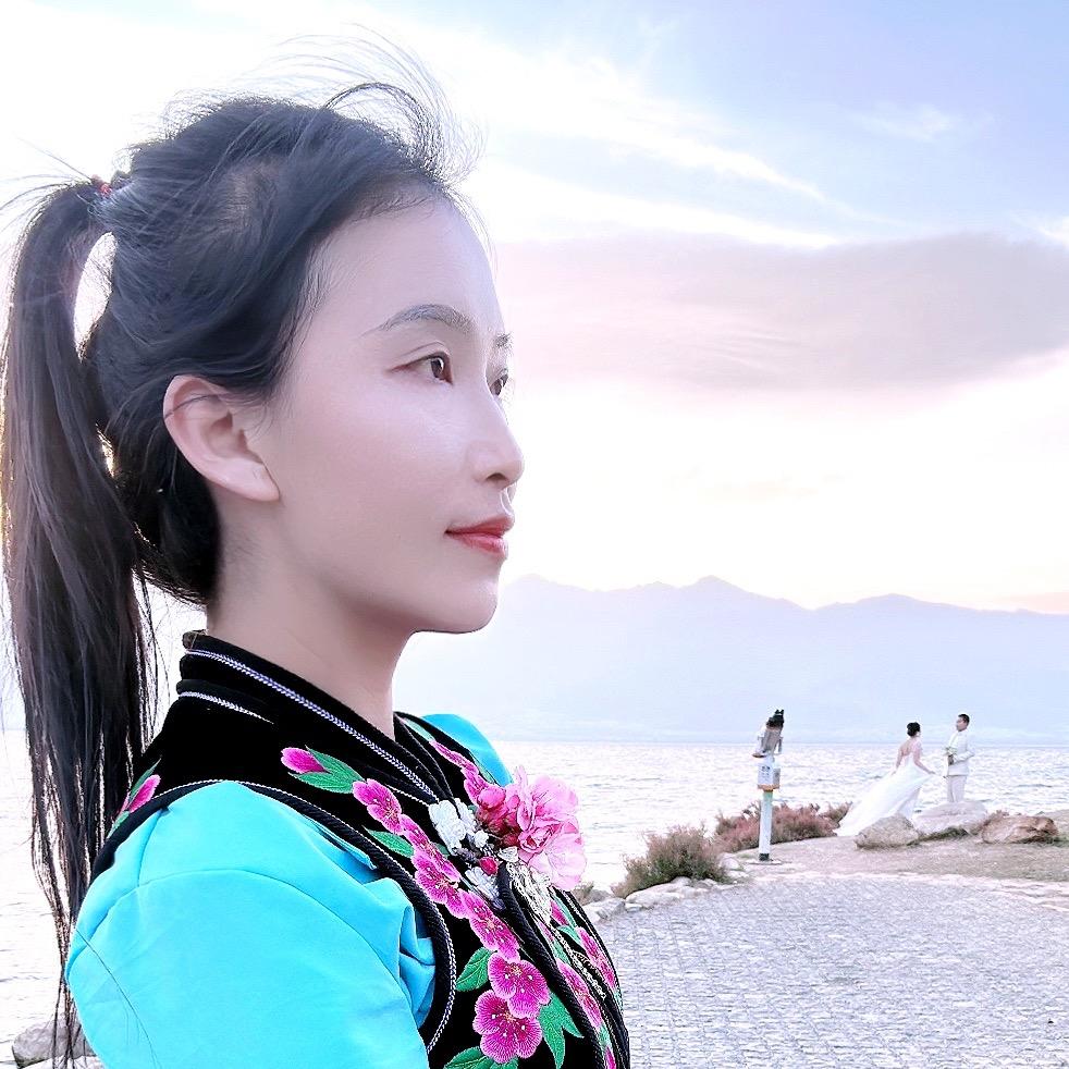 村头那个 小彝妹🕶️