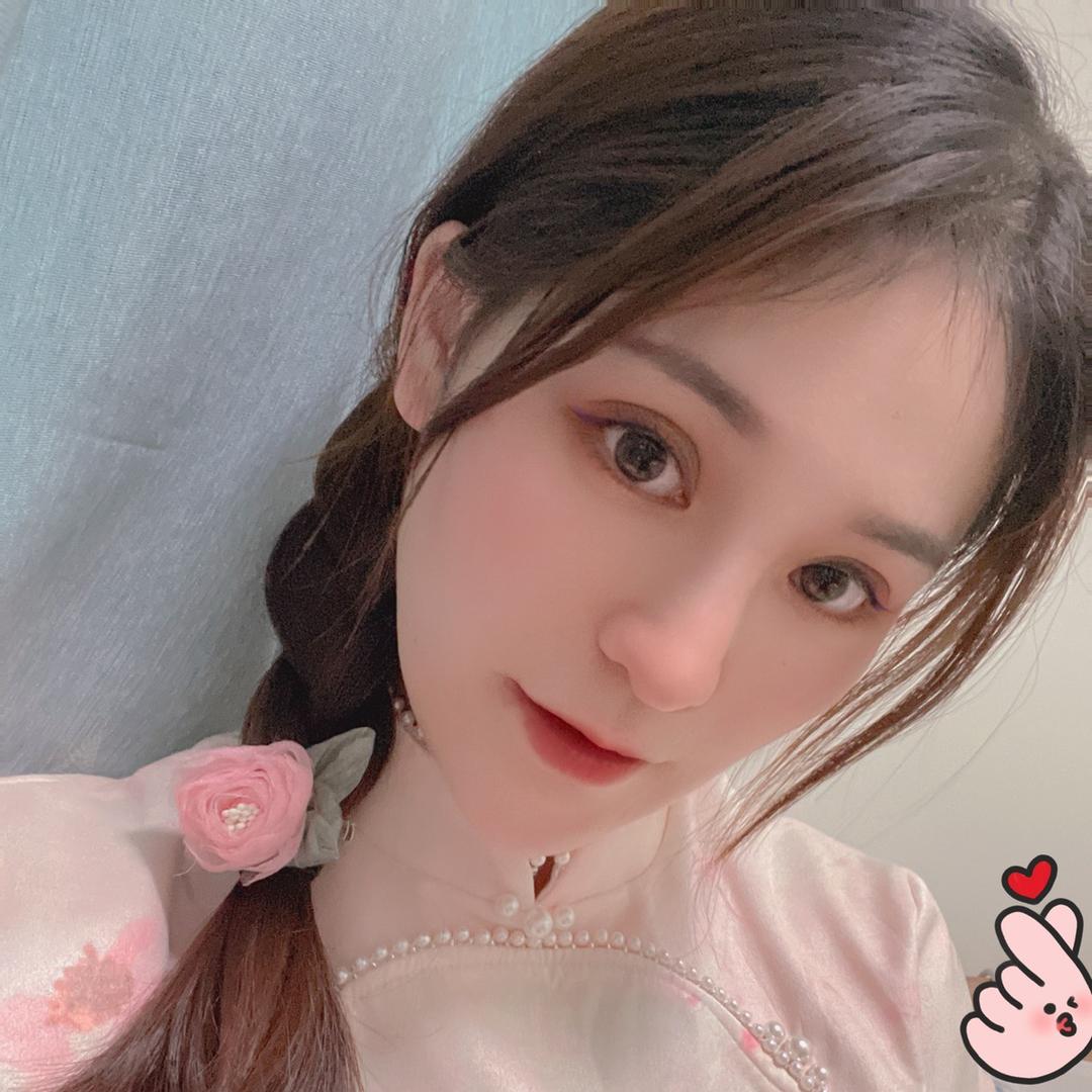 小仙女👑芳儿
